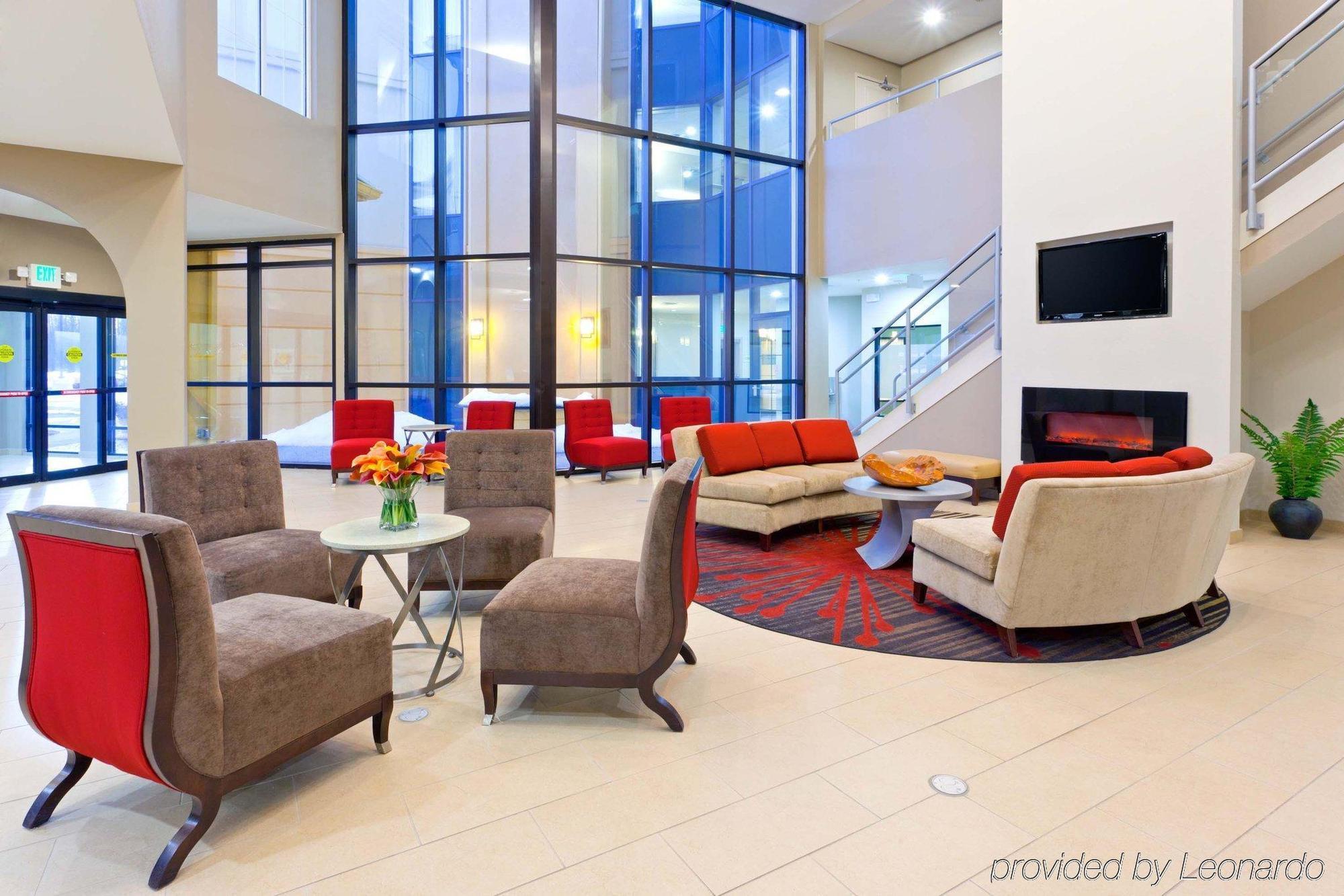 Comfort Inn & Suites Verona At Turning Stone Resort Casino Exterior photo